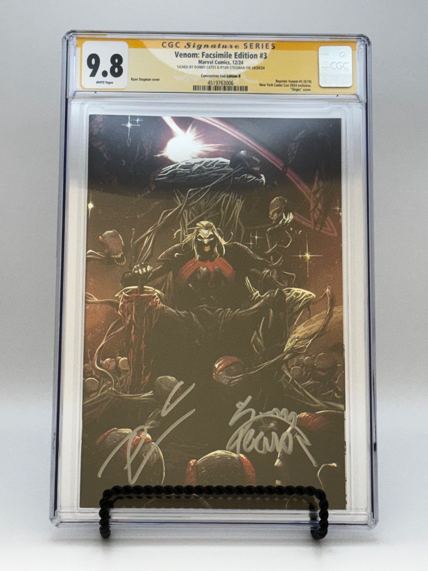 [SIGNED DONNY CATES | RYAN STEGMAN][FOIL] VENOM #3 UNKNOWN COMICS EXCLUSIVE FACSIMILE STEGMAN VIRGIN NYCC VAR [CGC 9.8 YELLOW LABEL][IN STOCK]